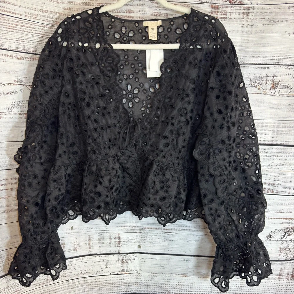 H&M Top Womens size XL Elegant Black Lace Embroidered eyelet Front tie Blouse‎